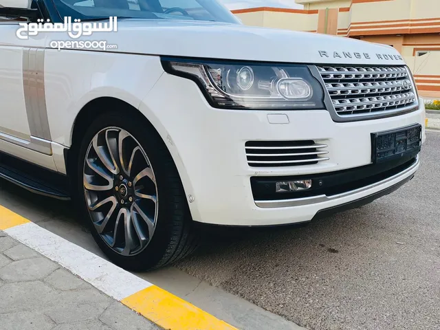 Land Rover Range Rover Vogue in Basra