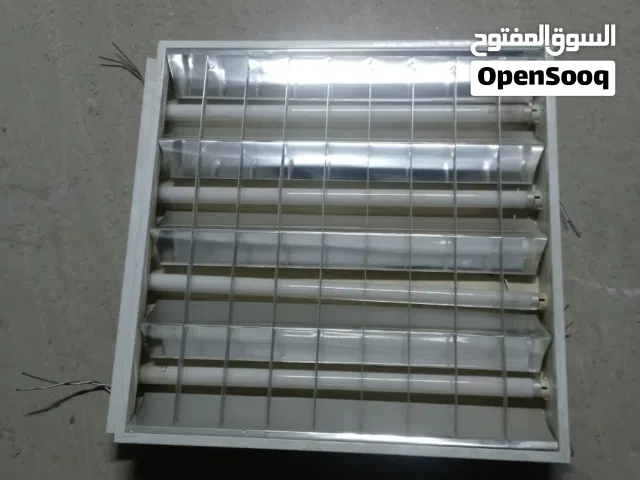 مصابيح اناره مثل بتاع المعدات الهناجر