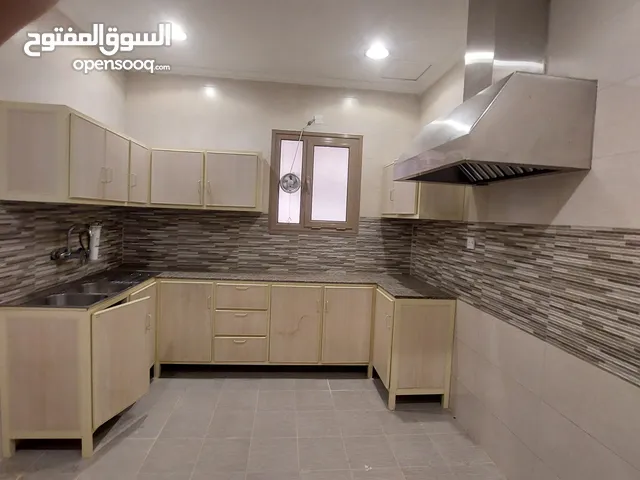 200 m2 3 Bedrooms Apartments for Rent in Al Ahmadi Abu Halifa