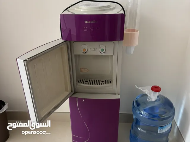 Meenumix water dispenser for sale. Used but in good working condition.