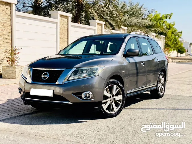 NISSAN PATHFINDER SV FULL OPTION 2015 MODEL FOR SALE