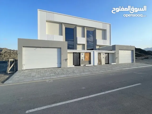 360 m2 5 Bedrooms Villa for Sale in Muscat Amerat