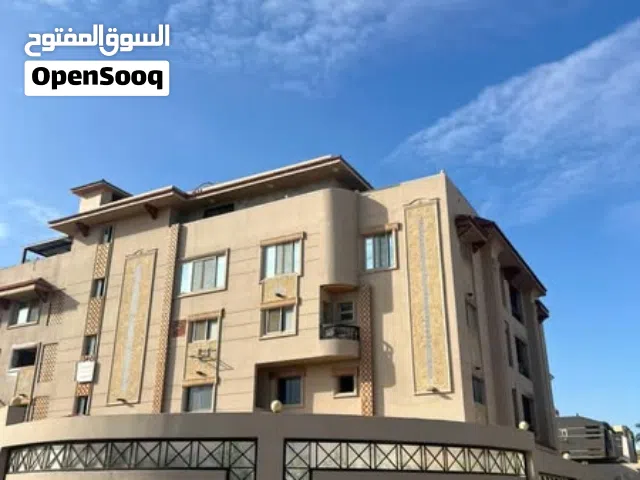تاون هاوس كورنر285 متر بحديقة 120متر للبيع استلام فوري جولف سيتي العبور نص تشطيب
