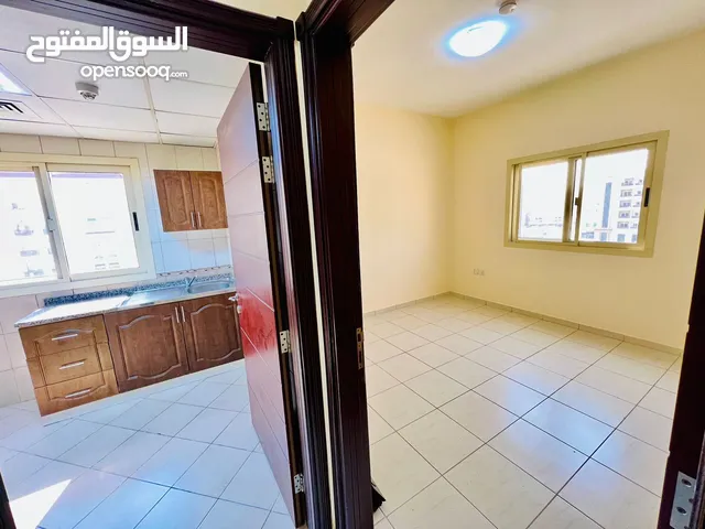 150 m2 1 Bedroom Apartments for Rent in Sharjah Muelih Commercial