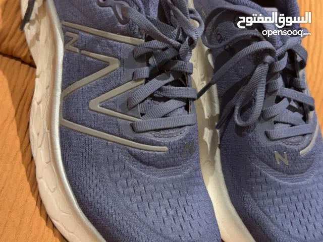 New balance run shoes blue