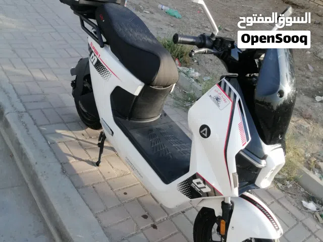 2025 ياماها XMAX