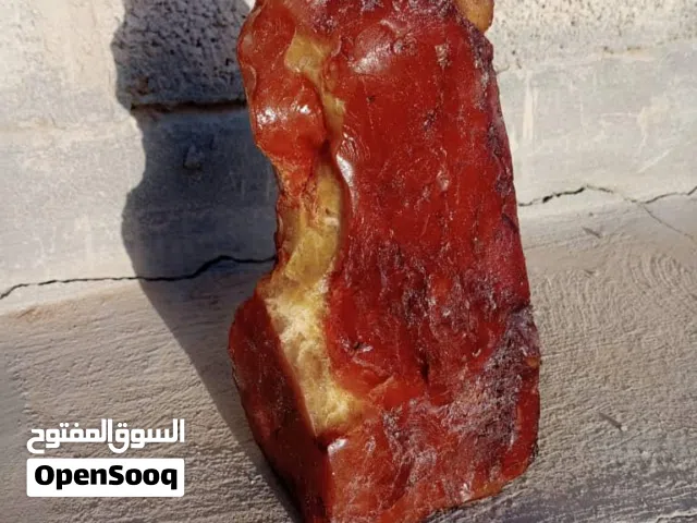 حجر كهرمان للبيع