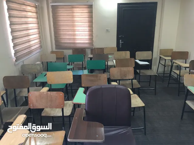 مقاعد دراسيه