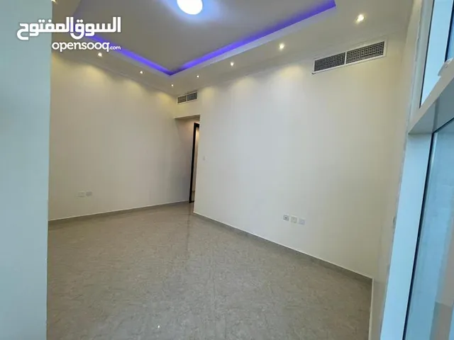 2900 ft 4 Bedrooms Apartments for Rent in Ajman Al Rawda