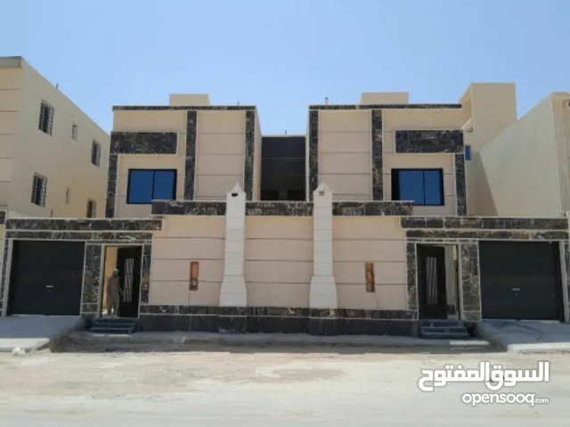 300 m2 More than 6 bedrooms Villa for Sale in Al Riyadh Ar Rayah