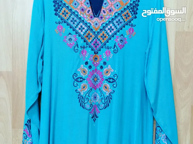 دشداشة للبيع اللون ازرق سماوي المقاس XL