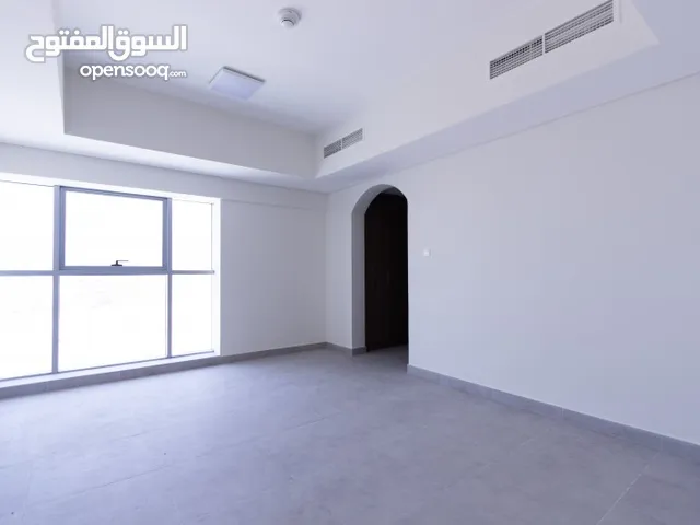 بنايه في مدينه الرياض للايجار موقع مميز البنايه تتكون من 6طوابق الطابق الارضي