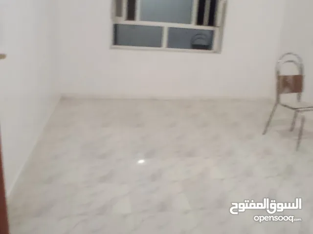 180 m2 3 Bedrooms Apartments for Rent in Sana'a Bayt Baws
