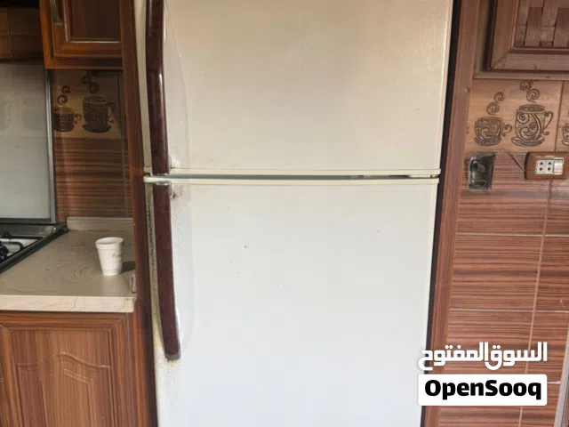 ثلاجة LG مستعملة بحالة ممتازة للبيع