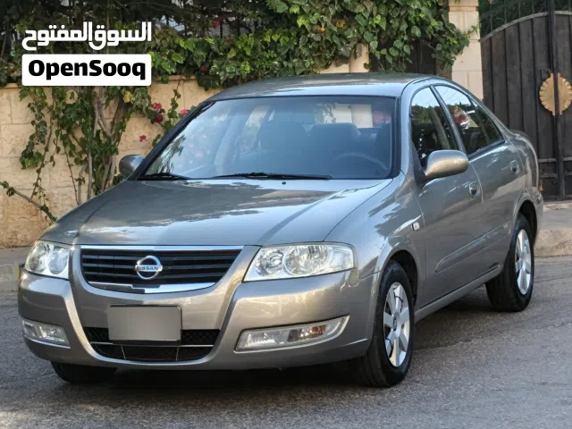 2010 نيسان صني Standard