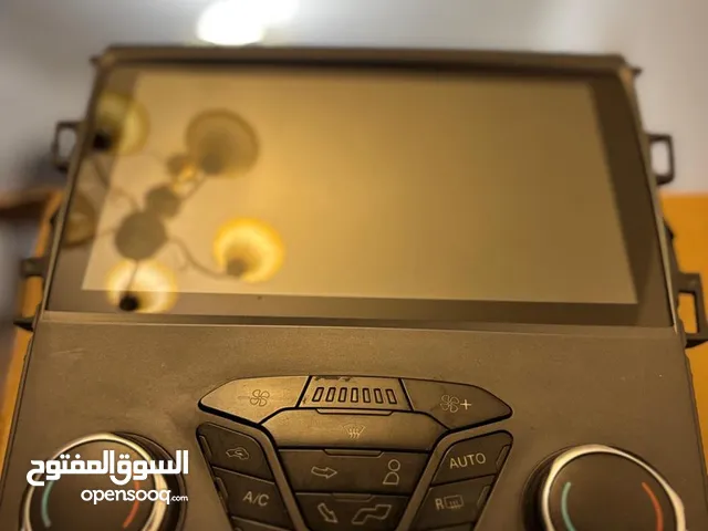 شاشات ومسجلات لمبات ليزر بحاله ممتازه