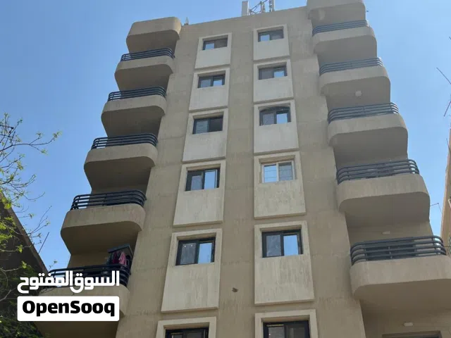 شقة تشطيب فاخر للبيع بالعجوزة