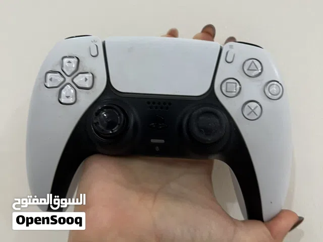 يد بليستيشن 5