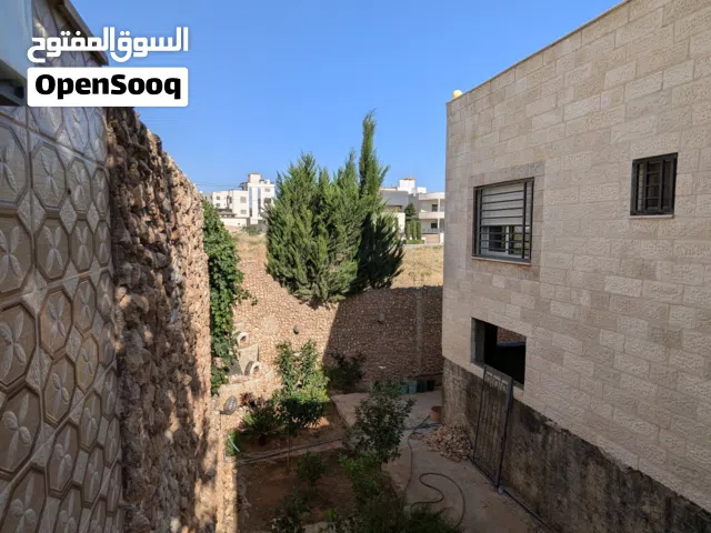 بنص حقها فيلا 700م بمرج الحمام بلعاس إسكان المهندسين 815م لقطة من المالك مباشرة بداعي السفر فورا