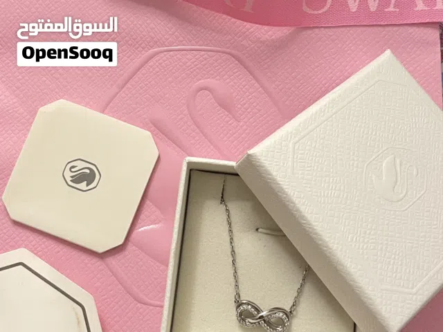 سلسال سواروفسكي انفينيتي اصلي مع الضمان في جدة