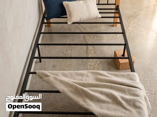 سرير شخص واحد