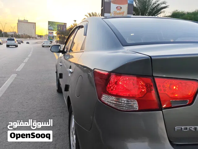 كيا فورتي 2010