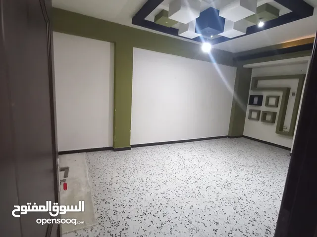 150 m2 4 Bedrooms Apartments for Rent in Tripoli Zawiyat Al Dahmani