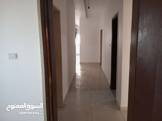 شقة كبيرة في السدرة