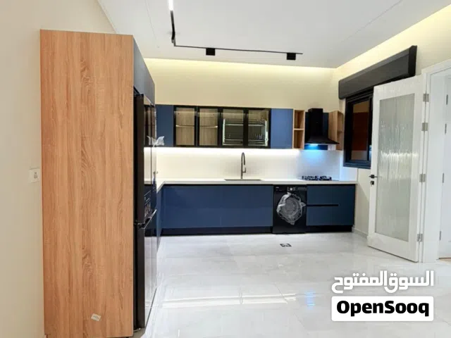 عروض الVib عند عقارات حي الأندلس عرض فاخر شقه للبيع تامه بمطبخ مكيفات جديده السراج طريق المواشي