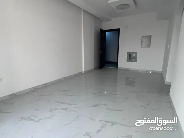 ( radi3432)إيجار في عجمان – المويهات (قريبة من أكاديمية عجمان) For Rent in Ajman – Al Mowaihat