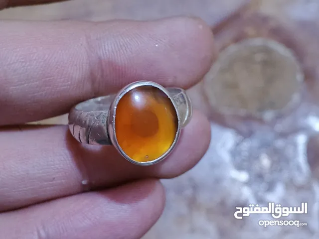 خاتم عقيق يماني زعفراني ناعم صياغته يدويه جميل جدا خاتم عقيق يماني خاتم عقيق يماني خاتم عقيق يماني خ