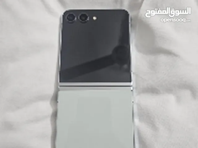 Samsung Galaxy Z Flip5 256 GB in Baghdad