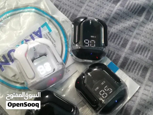 4 سماعات بلوتوث للبيع جمله اقرأ الوصف بيعه مستعجله