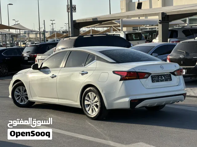 2022 نيسان التيما SV