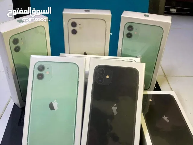 Apple iPhone 11 128 GB in Red Sea