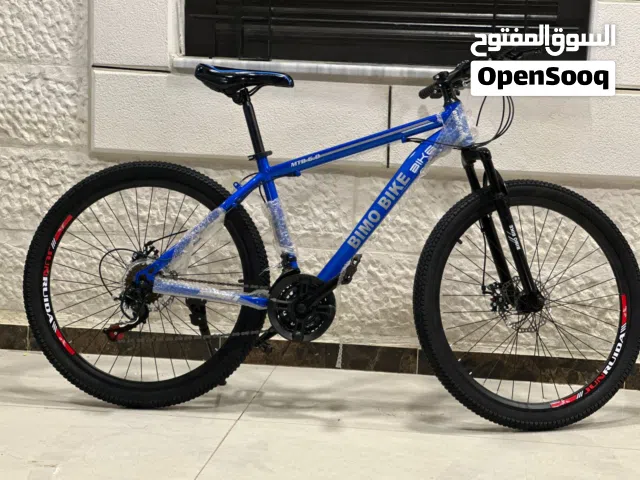 دراجات بمواصفات ممتازة  استمتع بقيادة مريحة وأداء قوي بكل الطرق   متوفر مقاس 26 للشباب والكبار  متوف