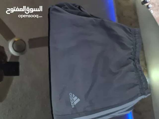 ملابس رياضيه ماركه أديداس الاصلي الكميه محدوده