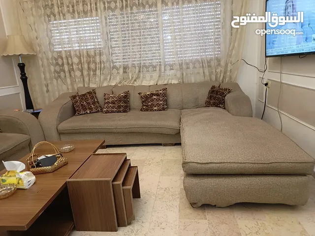 طقم كورنر 7 مقاعد مع طاولة و 3 طاولات سيرفس