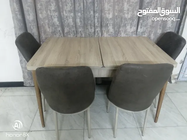 ميز طعام خشب