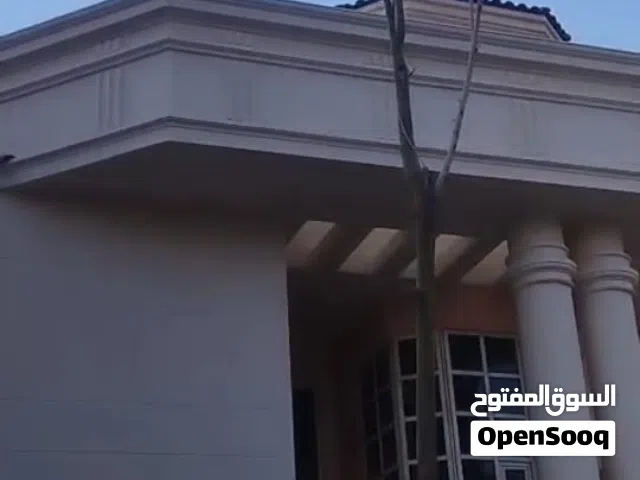 450 m2 4 Bedrooms Villa for Sale in Giza 6th of October