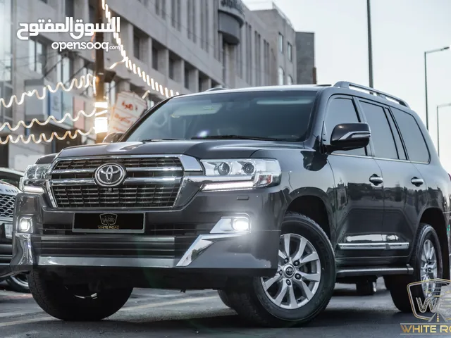 Toyota Land Cruiser Vx-r 2020 السيارة بحالة ممتازة جدا