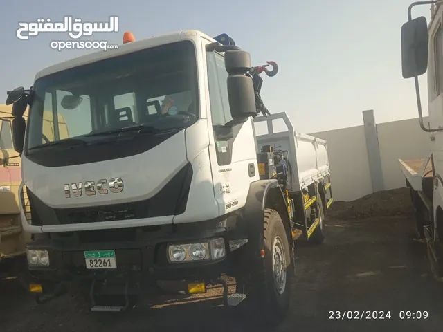 Tow Truck Iveco 2022 in Abu Dhabi