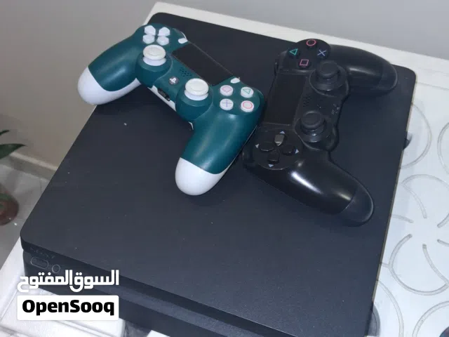 بليستيشن 4 للبيع شبه جديد قابل للتفاوض