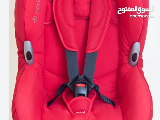 كرسي اطفال للسيارة حتى عمر 4 سنوات