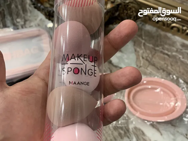 Maange make-up brushes