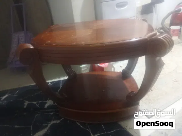 للبيع طاولة خامة خشب متين