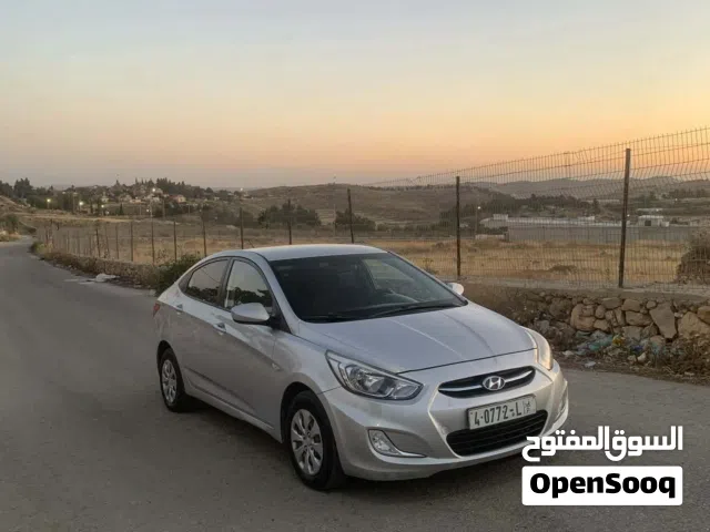 2015 Hyundai Accent Standard