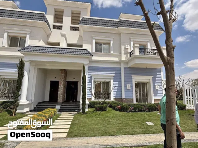 250 m2 4 Bedrooms Villa for Sale in Cairo New Cairo