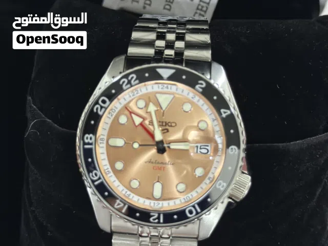 ساعة سيكو جديده GMT لون مميز