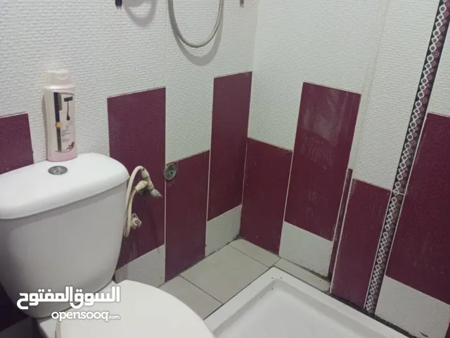 130 m2 3 Bedrooms Apartments for Sale in Tulkarm Shweikeh St.